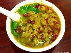 肥肠酸辣粉10块-小杨生煎(成山巴黎春天店)