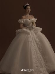 -至臻微拉婚纱摄影