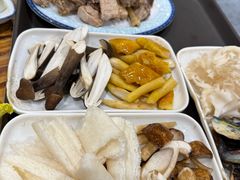 -菌之家·专业纯野生菌火锅·特色炒菌