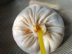 蟹黄汤包-忆秦园小笼包(惠山古镇总店)
