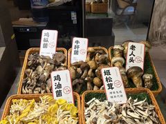 -桥边小楼·手工云南菜·古城观景小楼