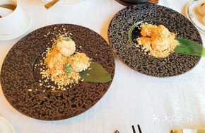 Crispy Cereal Cheese Lobster Balls