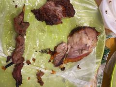 -艾力江和田馕坑烤肉店