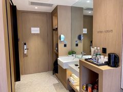 -乔治莫兰迪酒店(济南解放路山东大学店)