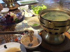 -慢丽江·云南野生菌土鸡锅(付家庄店)