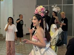 -金东尼人妖秀