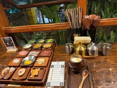 -银米·云南传统过桥米线(双廊黑金冠店)