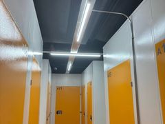 -安东易迷你自助仓储寄存仓库(杨浦店)