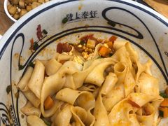 -陇上秦轩西安biangbiang面(朝龙汇店)