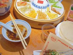 -怪噜范·老贵阳街头名小吃(鸿通城店)