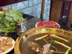 -周老三跷脚牛肉·全牛火锅(非遗传承店)