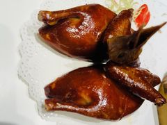 玻璃脆皮乳鸽皇-新雅(丰盛里店)