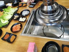 -肉甲韩国木炭烤肉(新壹街1店)