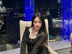 -云顶旋转自助景观餐厅