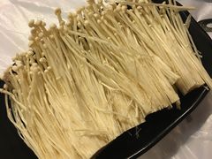 -鲜入围煮花胶鸡海鲜火锅