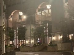 -香港大学