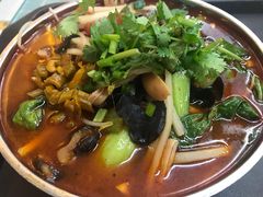 -红鼻子桂林米粉(金唐新光界店)