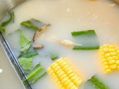 -樾餐厅泰式海鲜火锅(民歌湖店)