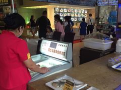 -赶海部落海鲜城(海阳路店)