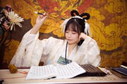 -汉仪华裳汉服馆(打浦桥店)