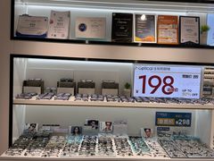 -J-Optical佳视明眼镜·蔡司视觉(青岛金茂览秀城店)