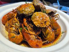 -肥肥虾庄·金牌油焖大虾(汉街SKP店)