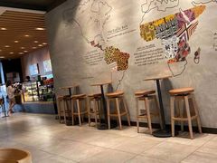 用餐区-星巴克(广州百信广场东区店)