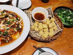 -老滇山寨•云南特色菜•地方菜•民族风情歌舞表演(金碧店)