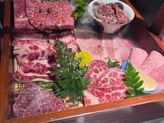 -山川小町·极番烧肉(新地假日广场店)