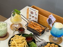 -喵园·猫主题咖啡厅·撸猫·猫咖(国贸店)