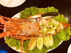 -J Daeng Seafood