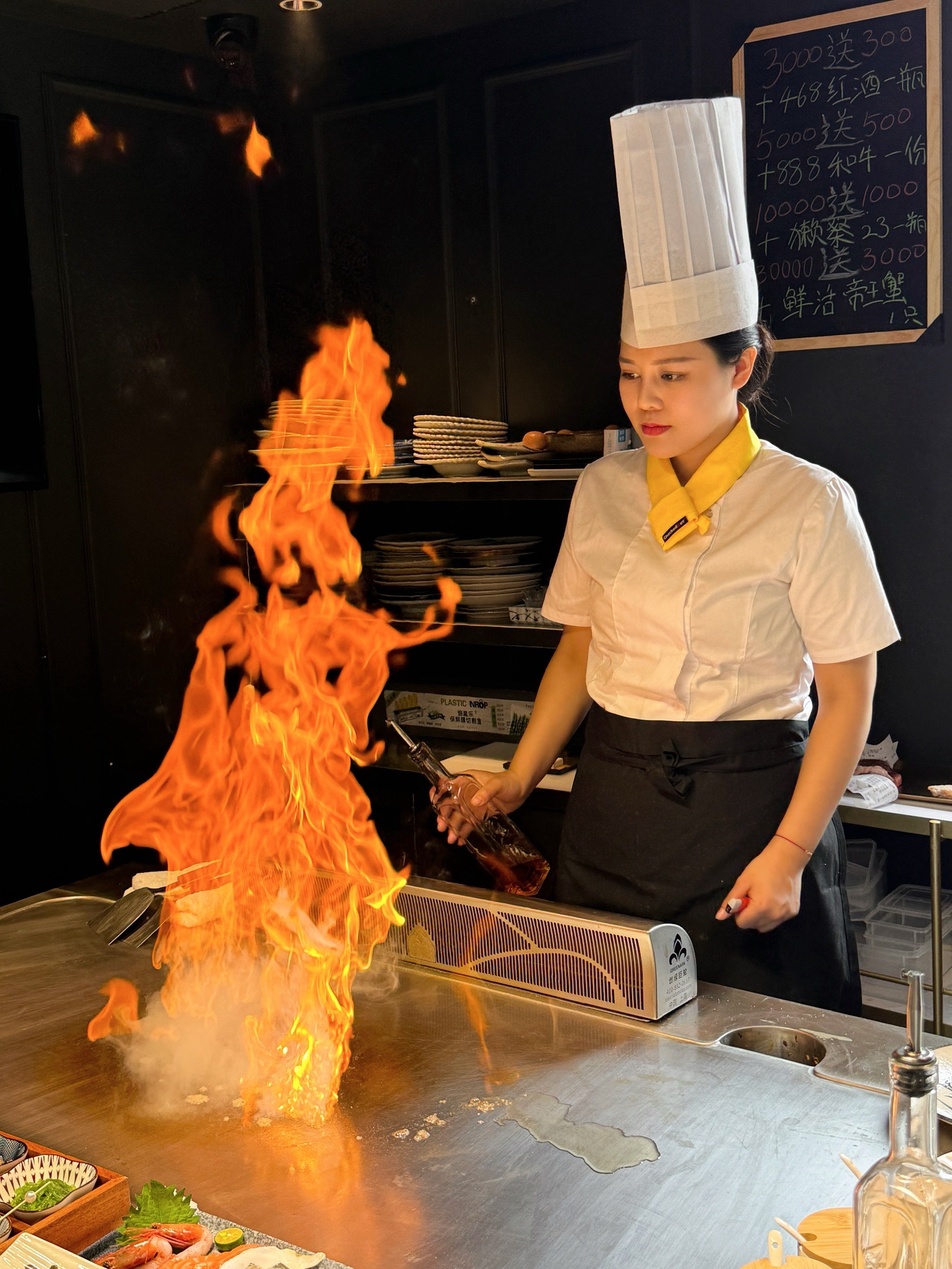 厨师把美女当美食图片