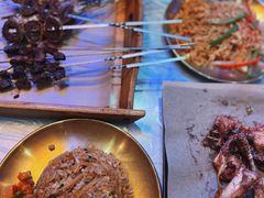 -夜火烤摊·东北烧烤酒场·老杨小黄鱼