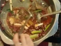 鯰鱼锅-重庆鸡公煲(三八山珍美食城店中店)