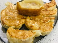玉米鲜肉煎饺-芬芳甜品(同福路店)