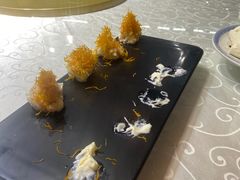 金丝梅奶虾球-万柳阁小馆·花园餐厅(龙潭湖店)