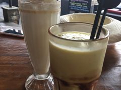 香草摇冰+牛油果汁-Pundi Pundi Restaurant