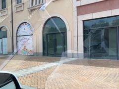 -首创奥特莱斯(西安店)