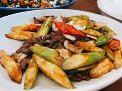 鲜百合芦笋炒小牛肉-君悦酒店·1881·北京烤鸭