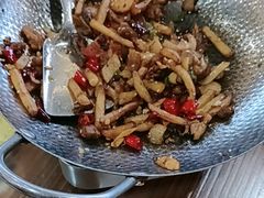-老唐三下锅 ·张家界地标美食(溪布街店)