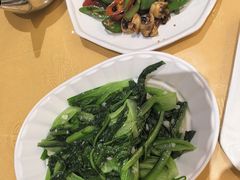 -鹏城人家海鲜酒家·23年老字号(较场尾店)