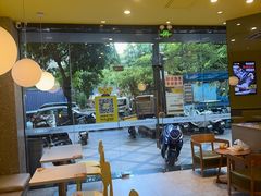-尊宝比萨(可园店)