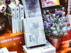 大堂-西西弗书店&矢量咖啡(壹方购物中心店)
