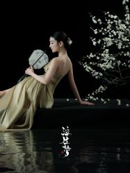 -雪中彩影婚纱摄影·微光艺术中心