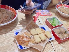-魔都三兄弟酸辣粉·蘸卤炸串(虹桥万科店)
