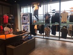 -adidas(印象城购物中心店)