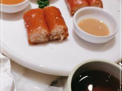 -蝴蝶里·粤菜·点心(滨江龙湖店)