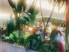 -亮马河饭店翠雅咖啡厅