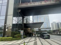 -深圳国际会展中心希尔顿酒店(前海华发冰雪世界店)