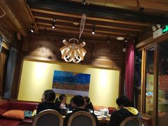 大堂-隔壁老王·家常云南菜(花巷店)